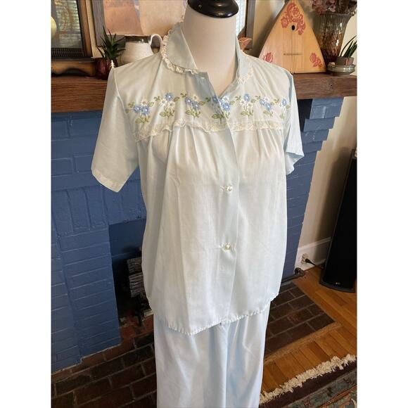 Vintage PHILMAID Two Piece PAJAMA SET SIZE 36 Embroidered M/ L Daisy Women’s - Picture 3 of 16